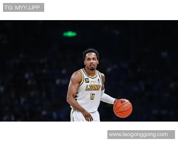 巴里-布朗当选CBA最有价值球员，成就赛季辉煌