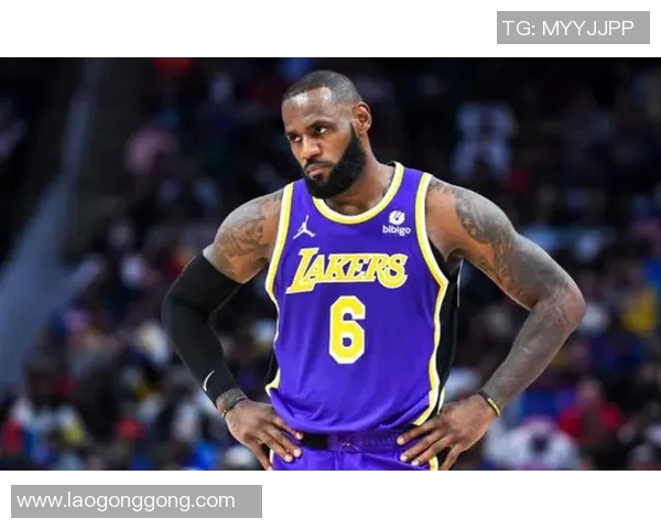 大卫-詹姆斯愿意为球队付出一切,球迷纷纷点赞 大卫-詹姆斯愿意为球队付出一切,球迷纷纷点赞