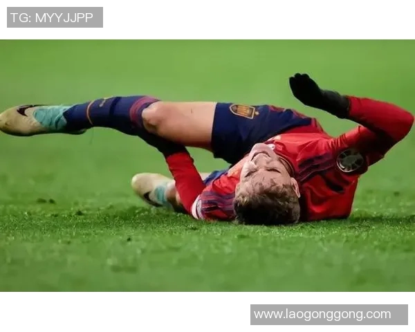 德甲悲剧!球员遭遇重伤,赛季报销! 德甲悲剧!球员遭遇重伤,赛季报销!