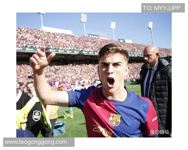 梅西领衔巴萨大胜皇马，冲击西甲冠军榜首位置