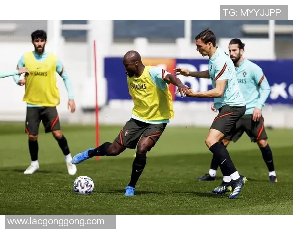 塞维利亚宣布签下前曼联边锋佩雷拉,球队实力大幅提升